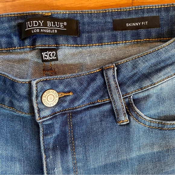 Judy Blue Skinny Jeans 15 /32 Buffalo Red Plaid Distressed Patch Plus JB88316 - Picture 3 of 12